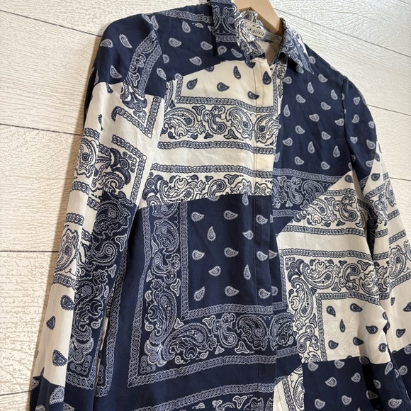 Alice + Olivia Willa Silk Placket Bandana Patchwork Shirt in Blue/White, Size XS - Picture 8 of 13